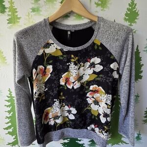 Floral Kut From The Kloth Long Sleeve Top.